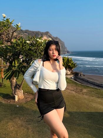 Full leaked Laras kinanda putri private photo