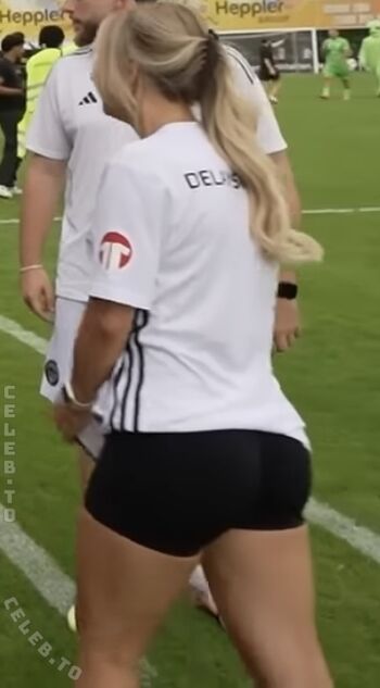Full leaked Larawiyl private photo