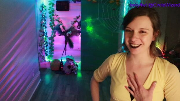 Full leaked Laribug private onlyfans photo