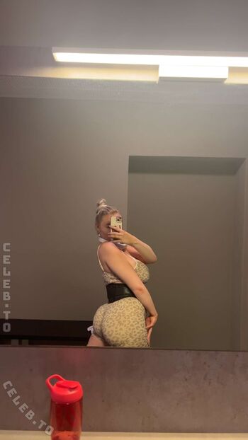 Full leaked Larissa lhaa page private onlyfans photo