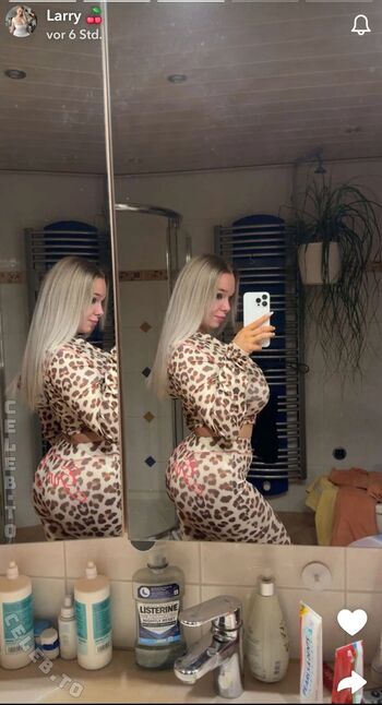 Full leaked Larissa lhaa page private onlyfans photo