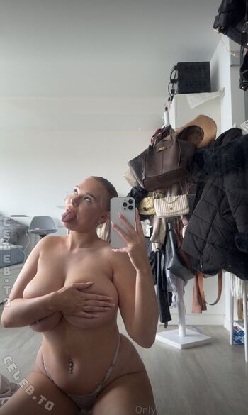 Full leaked Larissa lhaa private onlyfans photo