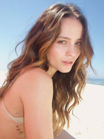 Full leaked Larissa manoela page private onlyfans photo