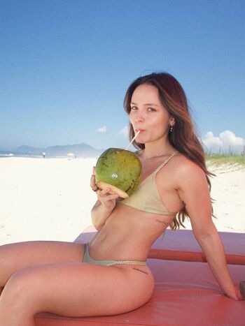 Full leaked Larissa manoela page private onlyfans photo