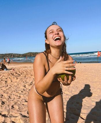 Full leaked Larissa manoela private photo