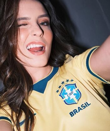 Full leaked Larissa manoela page private photo