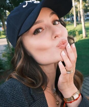 Full leaked Larissa manoela page private photo