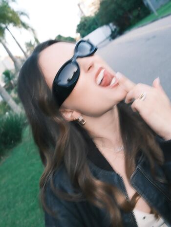 Full leaked Larissa manoela page private photo