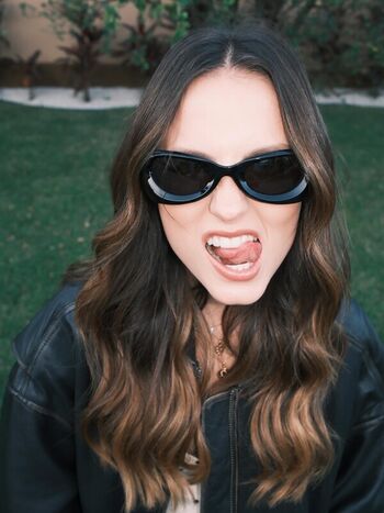 Full leaked Larissa manoela page private photo