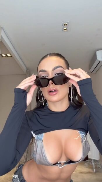 Full leaked Larissa santos private photo