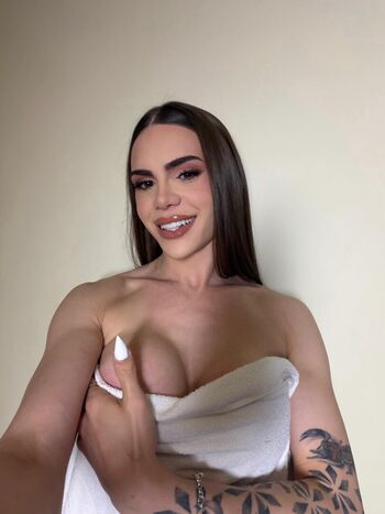 Full leaked Larissa ts private photo