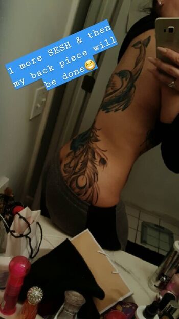 Full leaked Larissalopez private photo