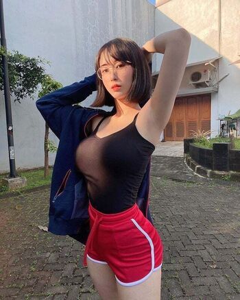 Full leaked Larissarochefort private onlyfans photo