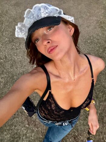 Full leaked Larsen thompson private onlyfans photo