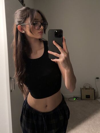 Full leaked Laselyii page private onlyfans photo