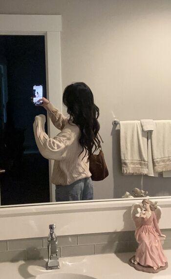 Full leaked Laselyii page private onlyfans photo