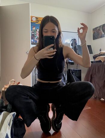 Full leaked Laselyii private onlyfans photo