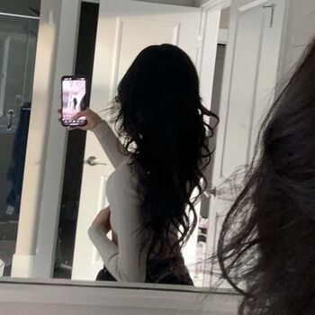 Full leaked Laselyii private onlyfans photo