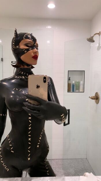 Full leaked Latex fetish private photo