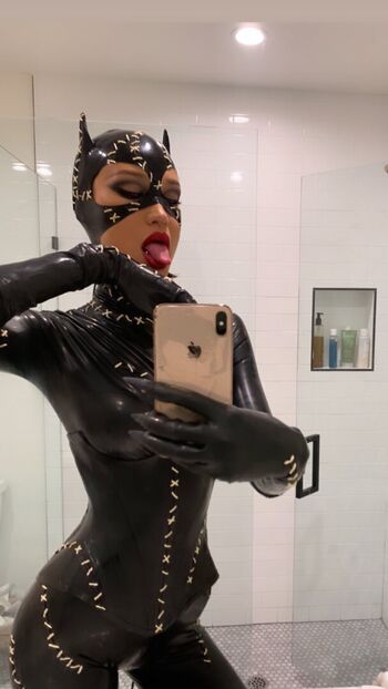 Full leaked Latex fetish private photo