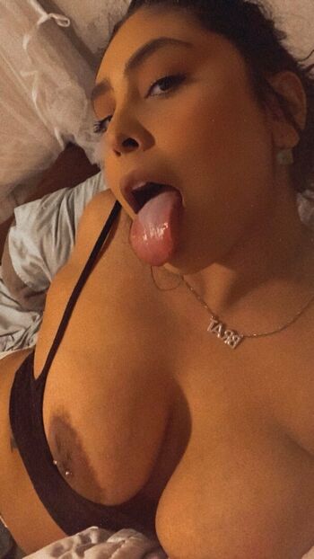 Full leaked Latina milk private photo