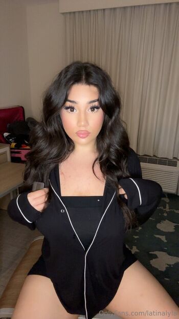 Full leaked Latinalyla private photo