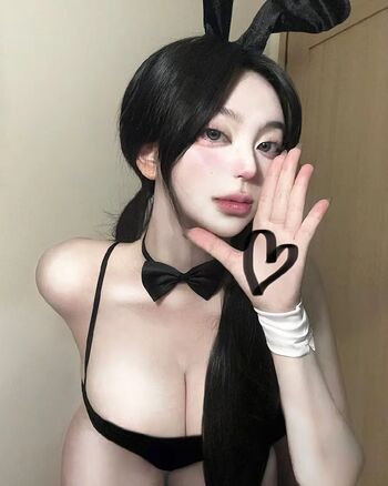 Full leaked Latulip  page private onlyfans photo