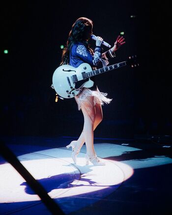 Full leaked Laufey lin page private onlyfans photo