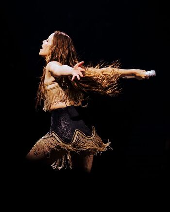 Full leaked Laufey lin page private onlyfans photo