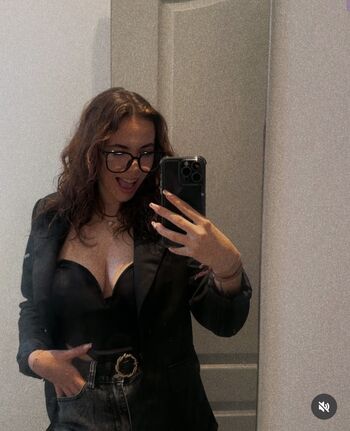 Full leaked Laura caubel private photo