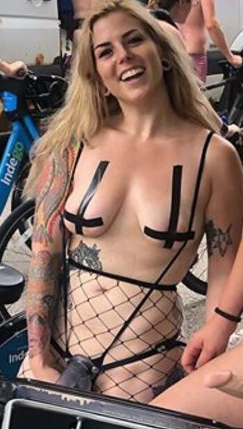 Full leaked Laura dahl private photo
