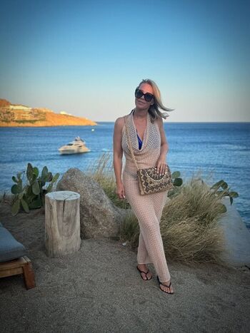 Full leaked Laura hamilton page private photo