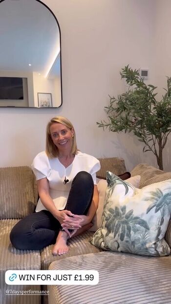 Laura Hamilton