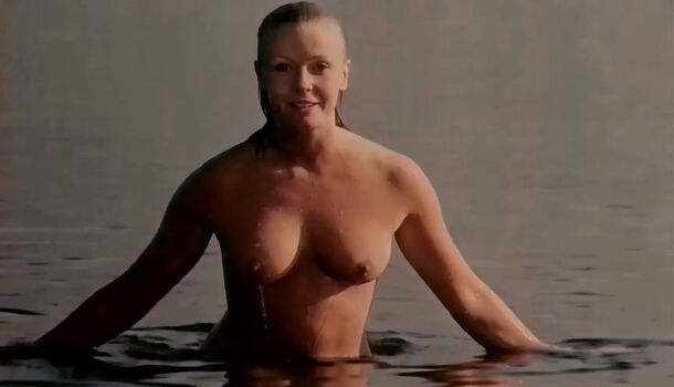 Full leaked Laura harris private photo