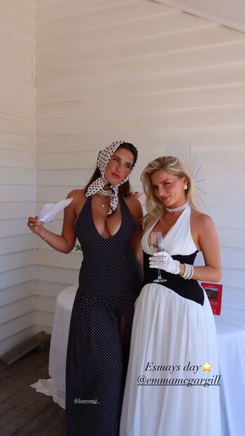 Full leaked Laura lauramjj page private onlyfans photo