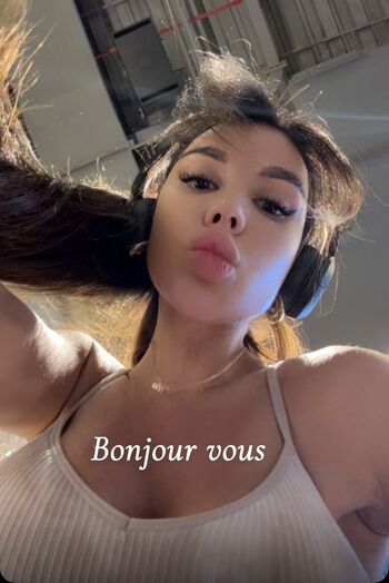 Full leaked Laura lempika private photo