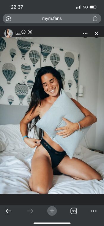 Full leaked Laura petard private photo