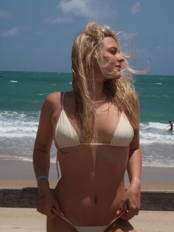 Full leaked Laura schadeck private onlyfans photo