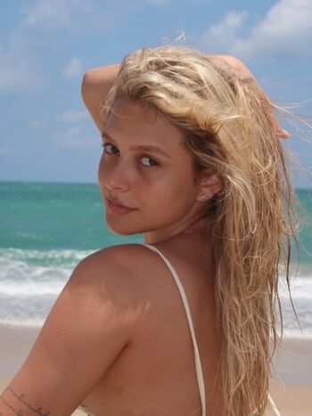 Full leaked Laura schadeck private onlyfans photo