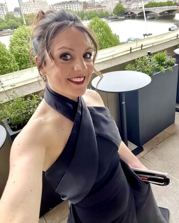 Laura Tobin