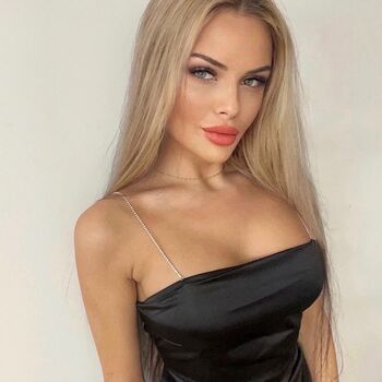 Full leaked Laura vargov private photo