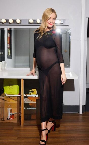 Full leaked Laura whitmore private onlyfans photo