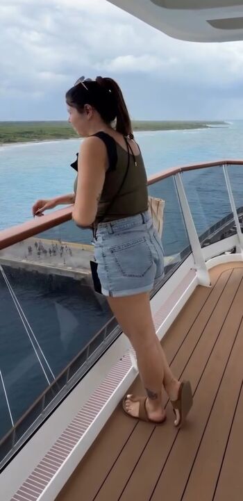Full leaked Laura private photo