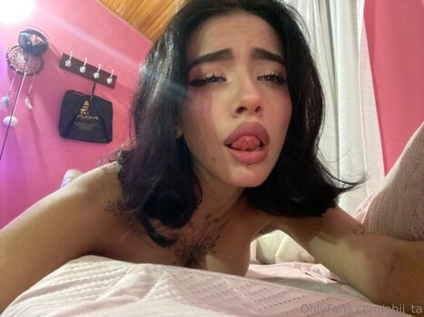 Full leaked Lauraac private onlyfans photo