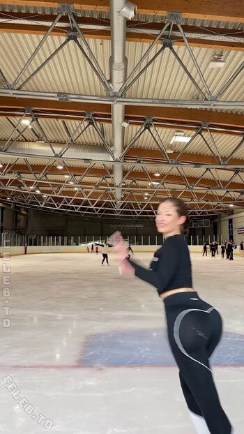 Full leaked Lauralianajane private onlyfans photo