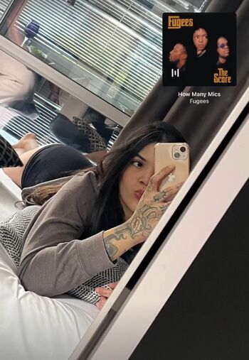 Full leaked Lauralopx page private onlyfans photo