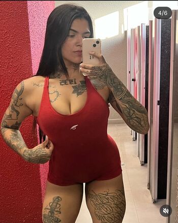 Full leaked Lauralopx private onlyfans photo