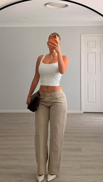 Full leaked Lauramjj page private onlyfans photo