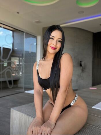 Full leaked Lauranatali private photo
