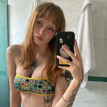 Full leaked Laurasad private onlyfans photo